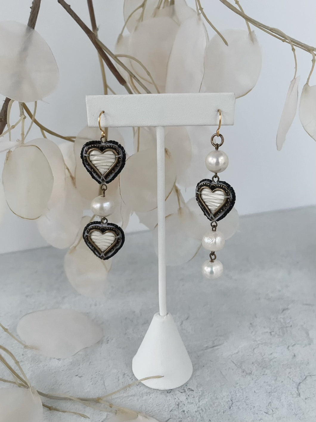 Quilled Pearl Heart Earring